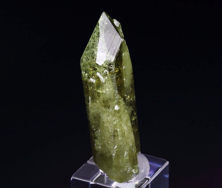 gem VESUVIANITE 