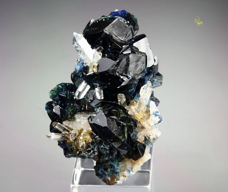 gemmy LAZULITE, QUARTZ