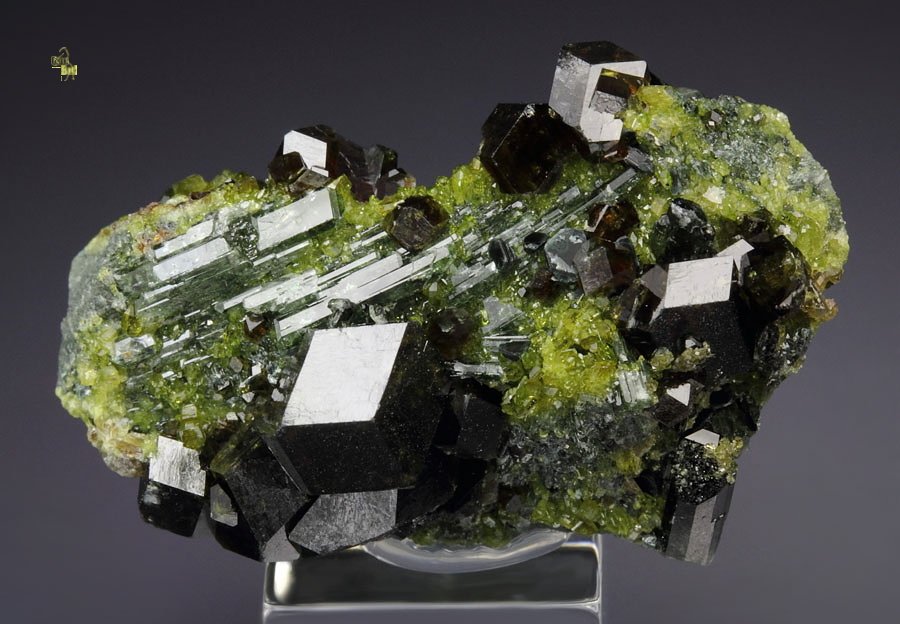 gemmy GARNET var. ANDRADITE, gem EPIDOTE, gem DIOPSIDE