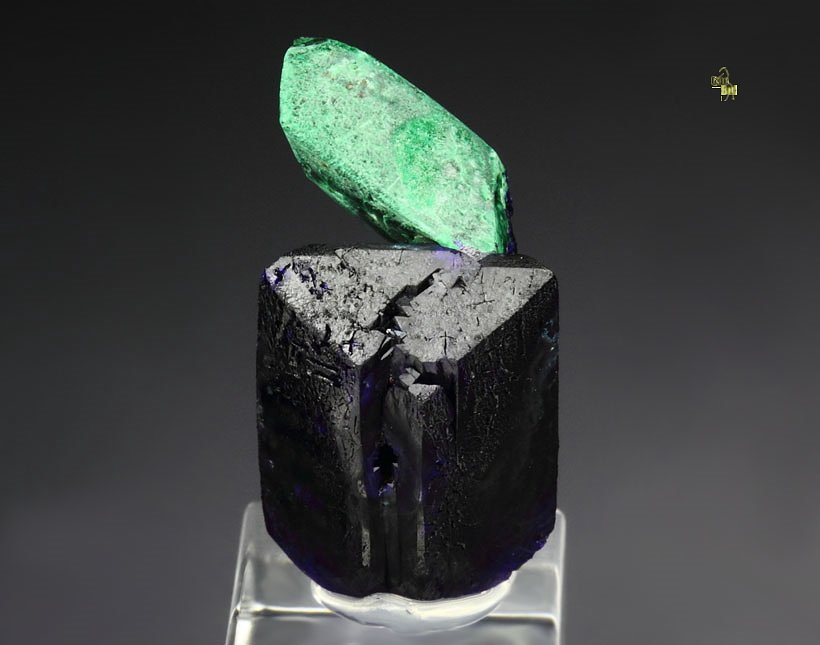 bi-terminated AZURITE, MALACHITE PSEUDOMORPH