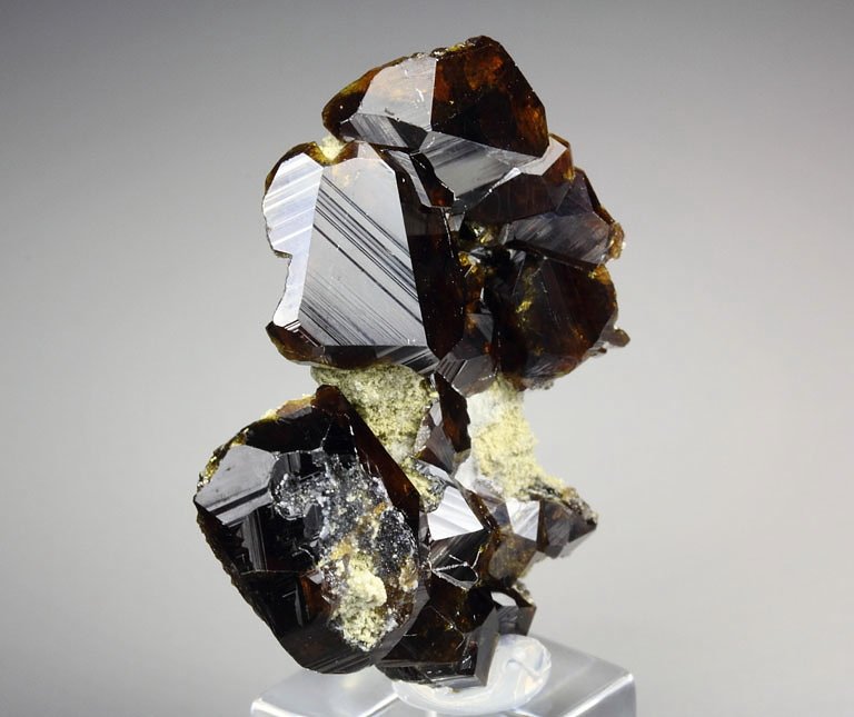 gem GARNET var. ANDRADITE var. TOPAZOLITE