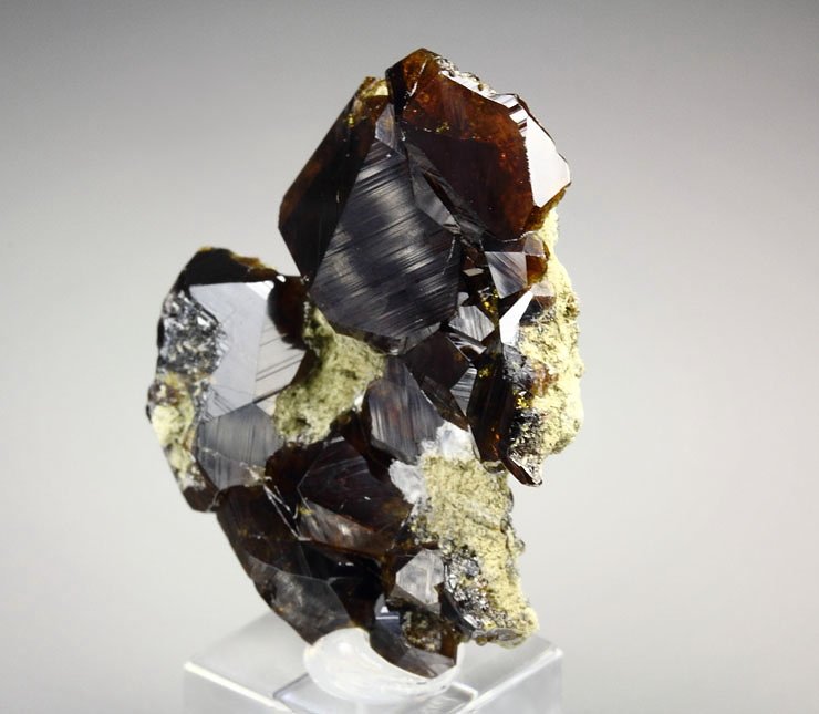 gem GARNET var. ANDRADITE var. TOPAZOLITE