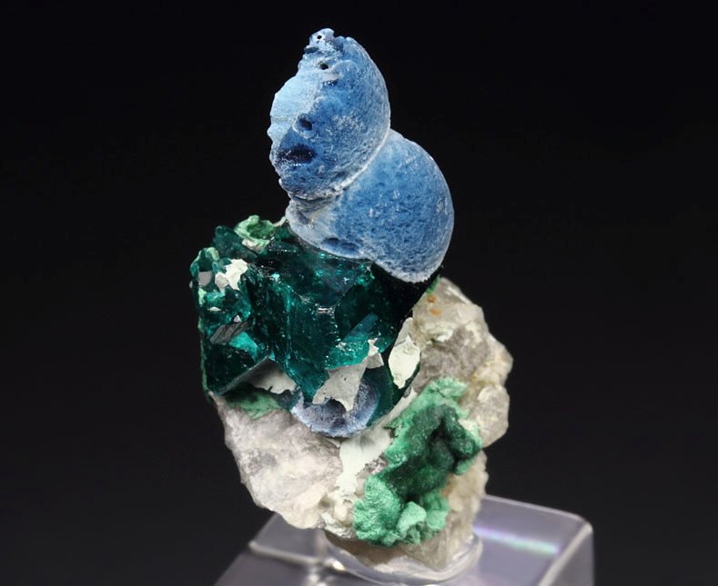 SHATTUCKITE, DIOPTASE, MALACHITE 