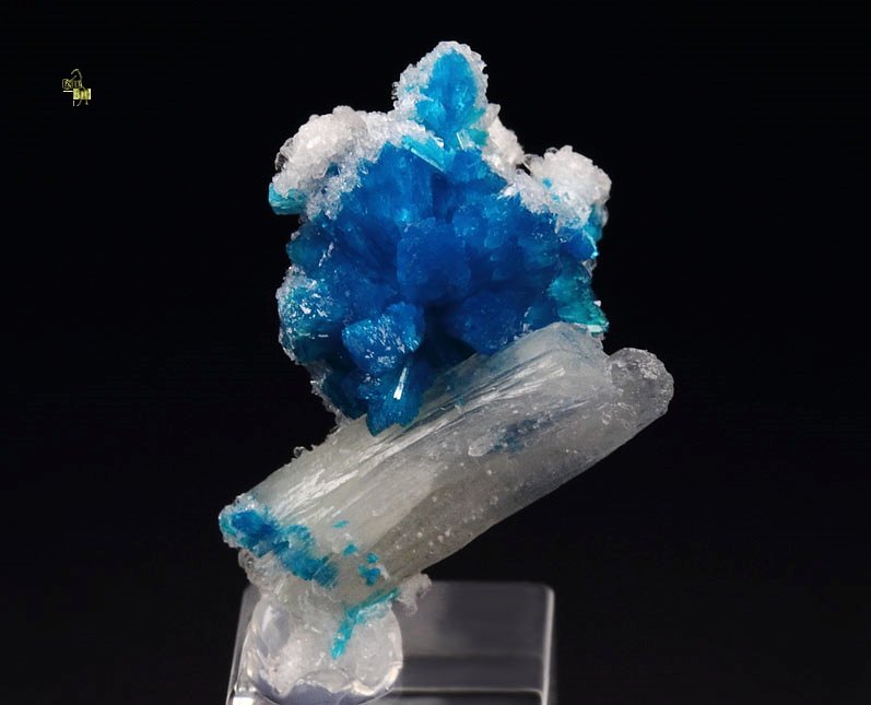 CAVANSITE, STILBITE