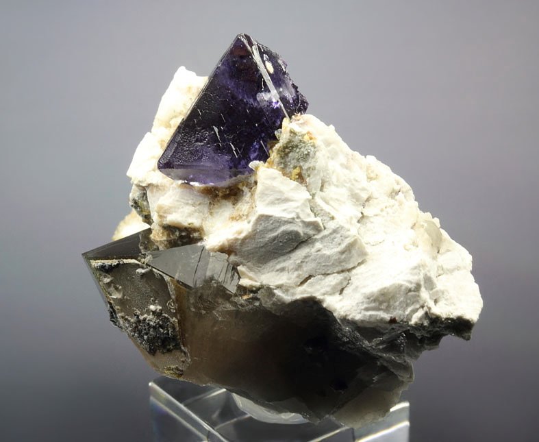 rare - FLUORITE with phantoms, QUARTZ var. SMOKY, GARNET var. SPESSARTINE, MICROCLINE