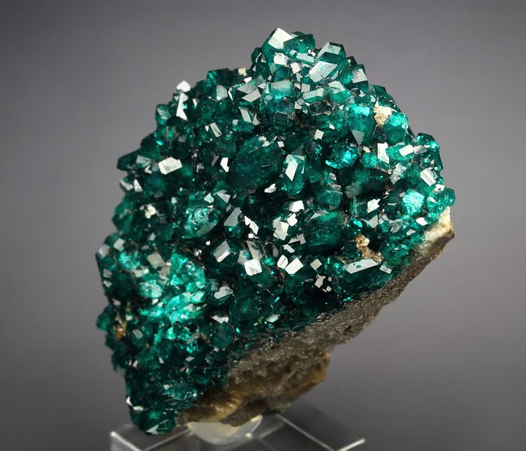 gem DIOPTASE