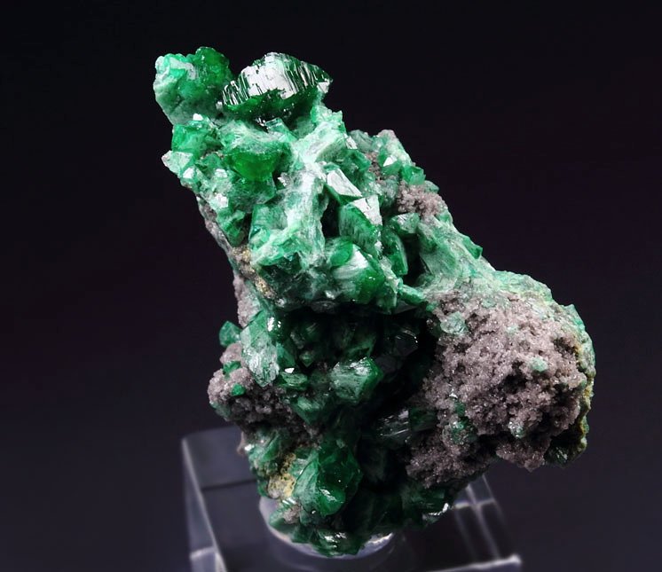 ADAMITE var. CUPRIAN ADAMITE, FERRILOTHARMEYERITE