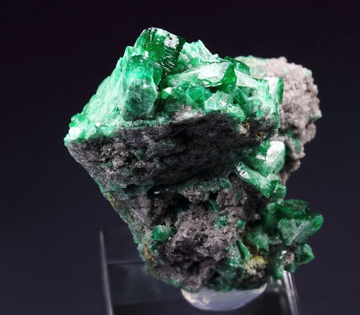 ADAMITE var. CUPRIAN ADAMITE, FERRILOTHARMEYERITE