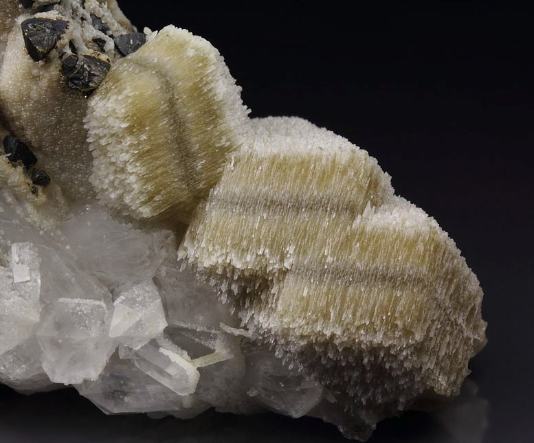 CALCITE, CHALCOPYRITE, QUARTZ