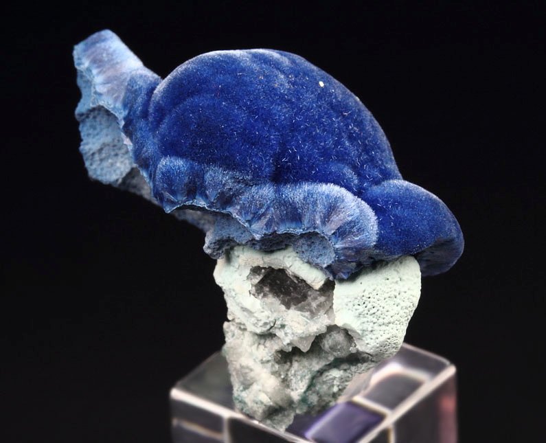 SHATTUCKITE