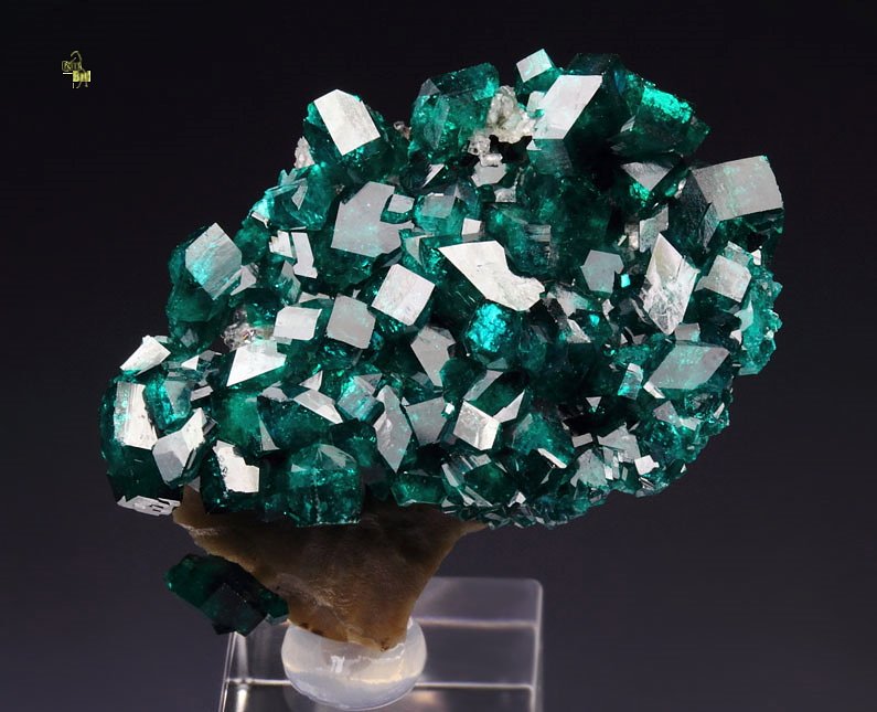 gem DIOPTASE, CALCITE