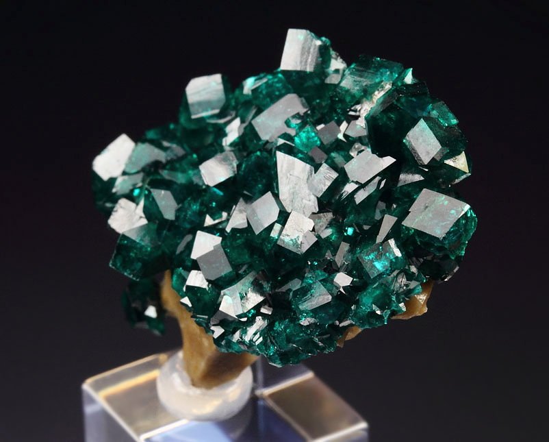 gem DIOPTASE, CALCITE