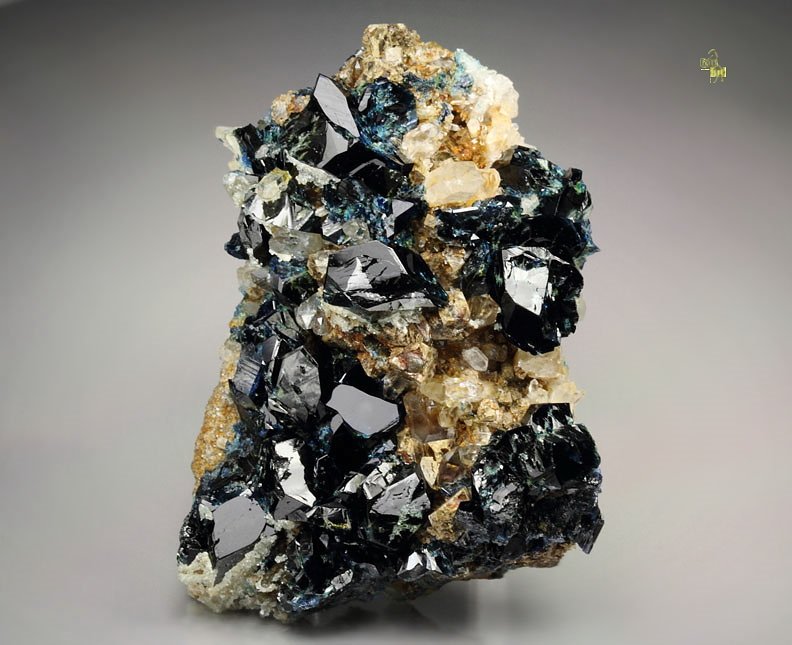 gemmy LAZULITE, QUARTZ, SIDERITE