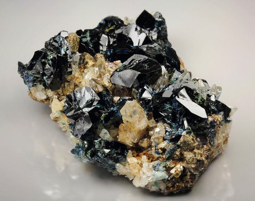 gemmy LAZULITE, QUARTZ, SIDERITE