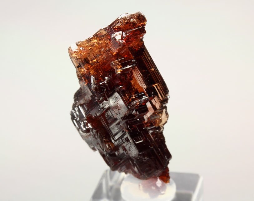 gem GARNET var. SPESSARTINE skeletal 