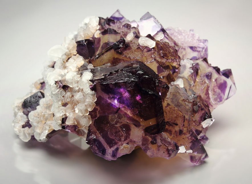 FLUORITE with purple PHANTOMS, CALCITE