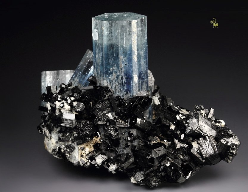 gem BERYL var. AQUAMARINE, TOURMALINE var. SCHORL, MICROCLINE