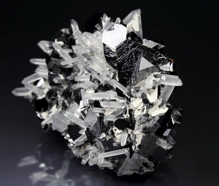 GALENA, SPHALERITE tetrahedrons, QUARTZ