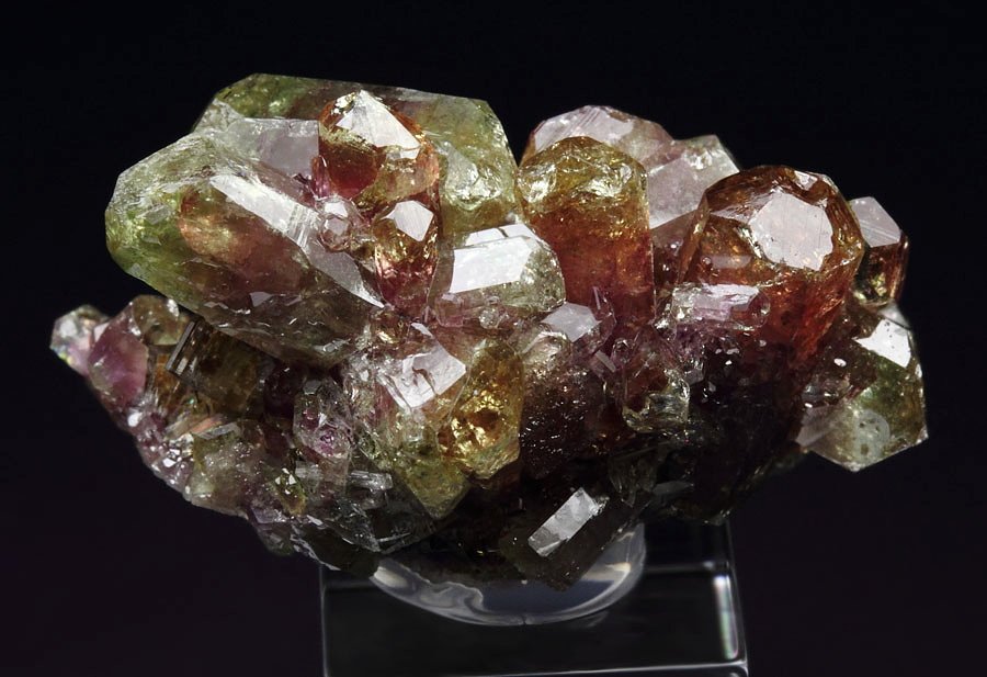 gem bi-terminated VESUVIANITE bi-color