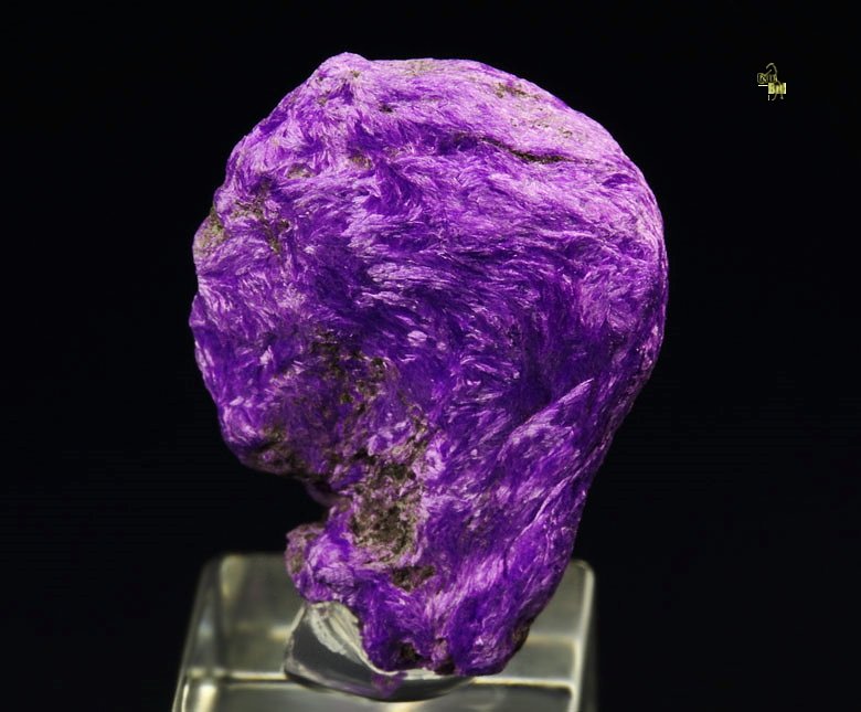 crystallized SUGILITE