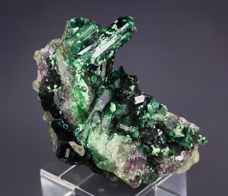 gemmy VESUVIANITE var. CHROMIAN