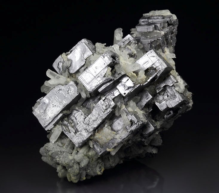 skeletal GALENA, QUARTZ