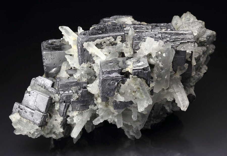 skeletal GALENA, QUARTZ