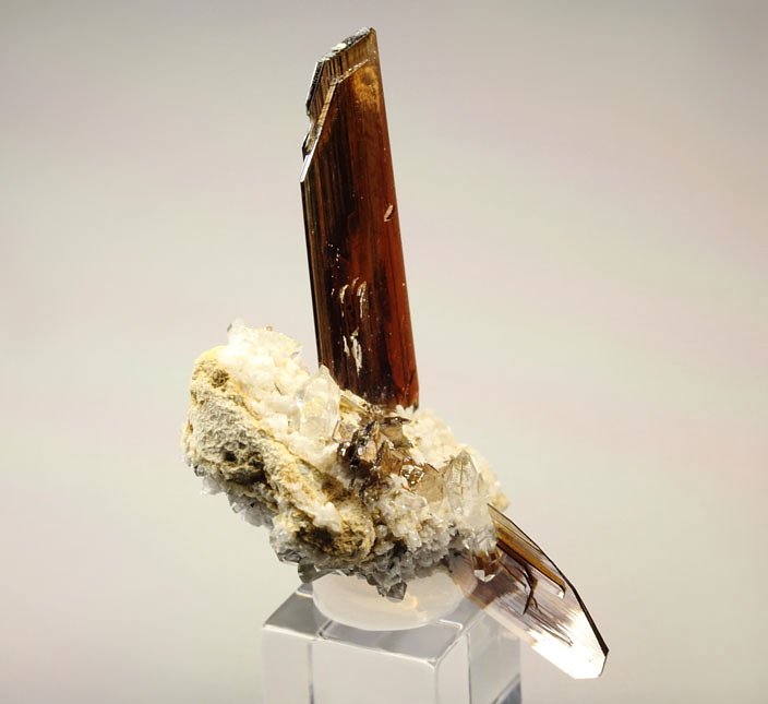 BROOKITE, QUARTZ