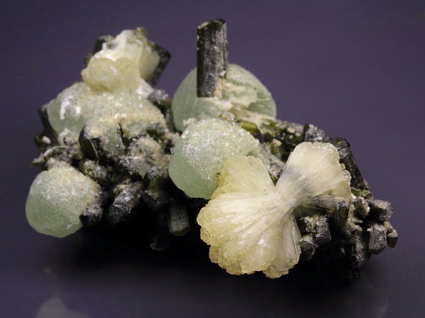 PREHNITE, STILBITE, EPIDOTE - floater