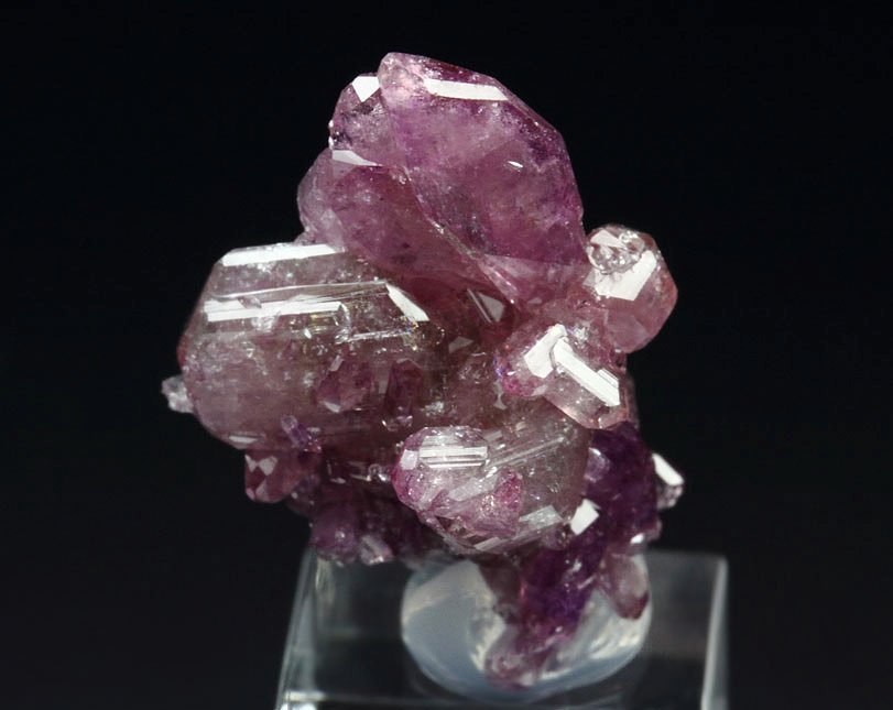 gem VESUVIANITE var. MANGANOAN