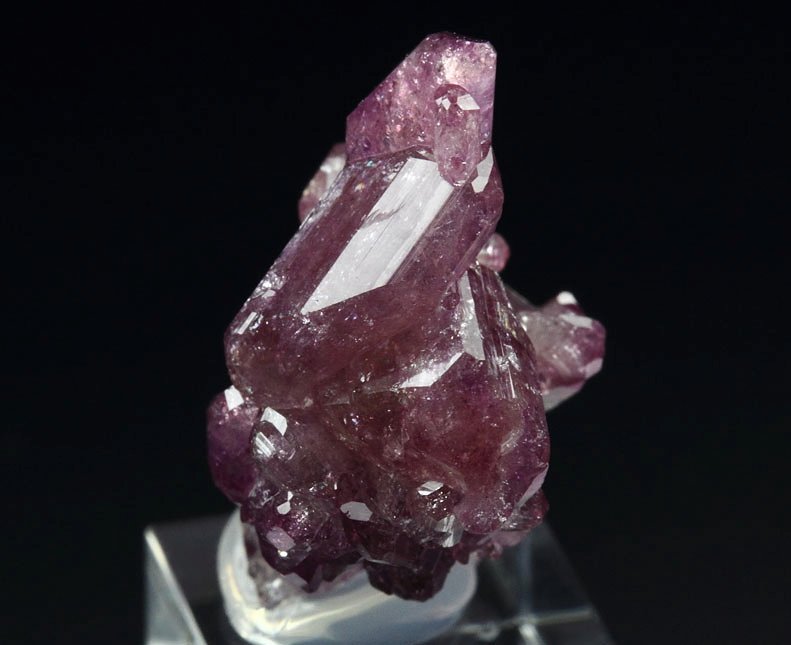 gem VESUVIANITE var. MANGANOAN