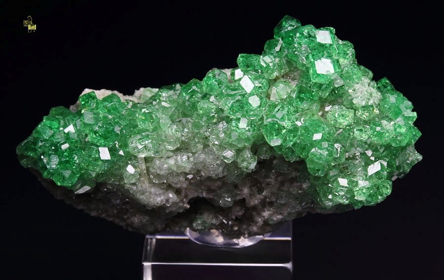 gem GARNET var. GROSSULAR var. CHROMIAN, DIOPSIDE