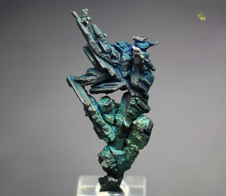 twinned CHALCOCITE, DJURLEITE, iridescent CHALCOPYRITE