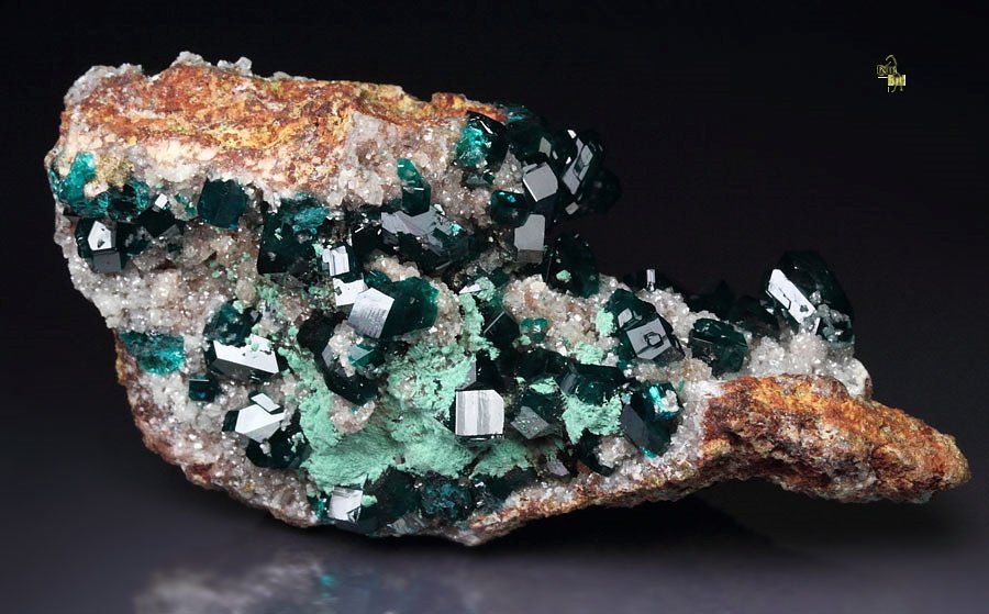 gem DIOPTASE, CALCITE, MALACHITE