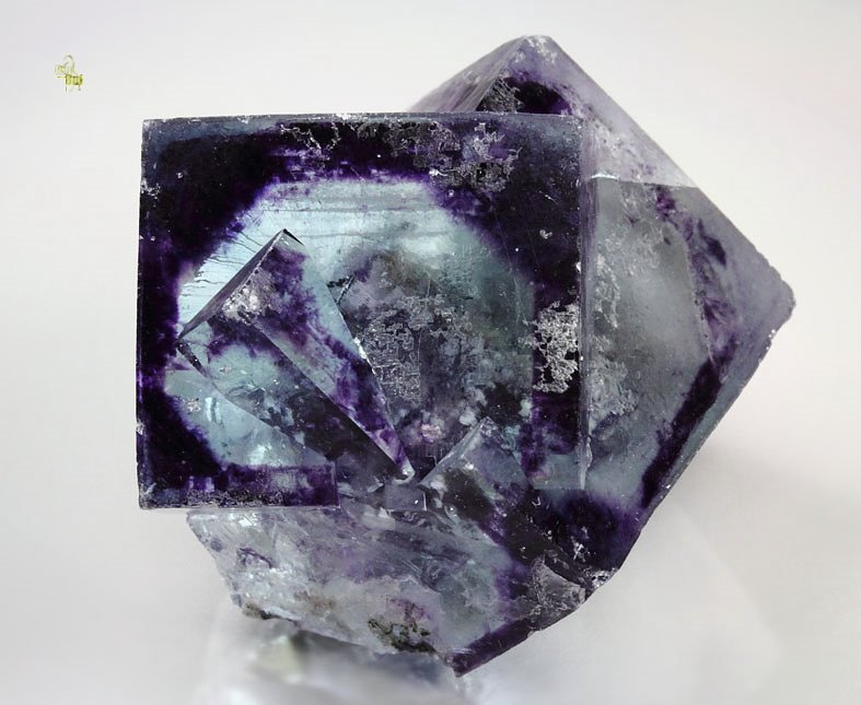 FLUORITE with phantoms