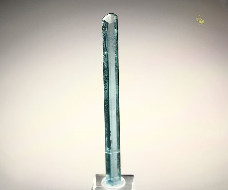 gem BERYL var. AQUAMARINE