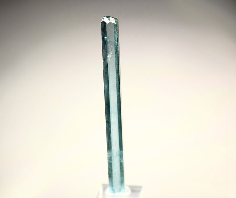 gem BERYL var. AQUAMARINE