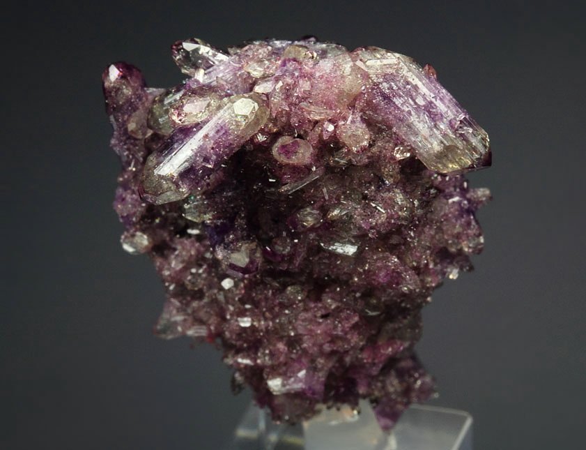 bi-terminated VESUVIANITE var. MANGANOAN - floater