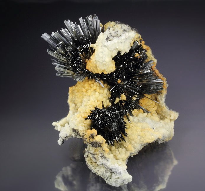 STIBNITE, SIDERITE