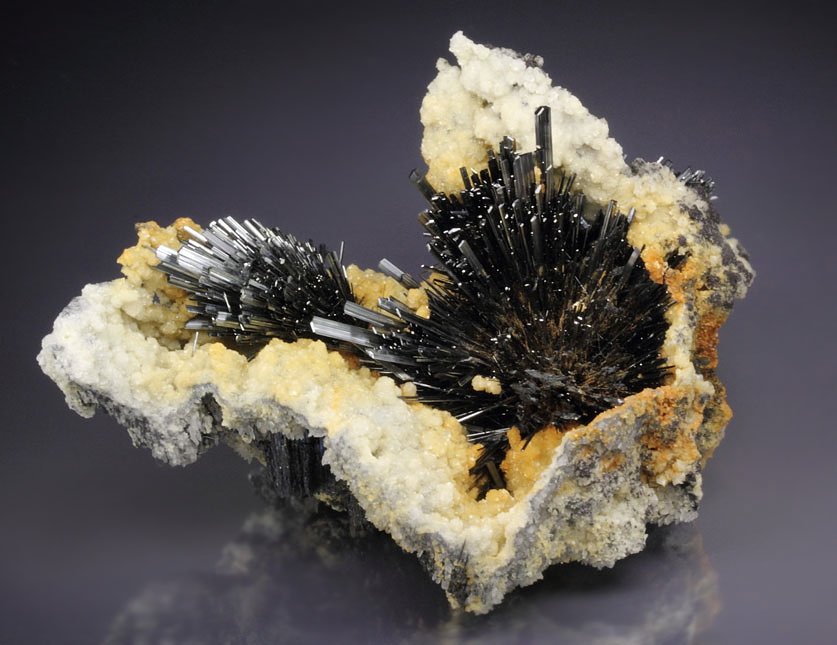 STIBNITE, SIDERITE