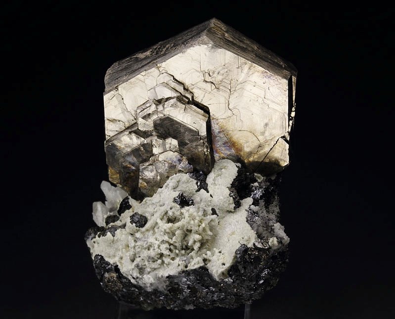 PYRRHOTITE, SPHALERITE, QUARTZ