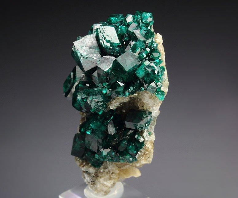 gem DIOPTASE, CALCITE