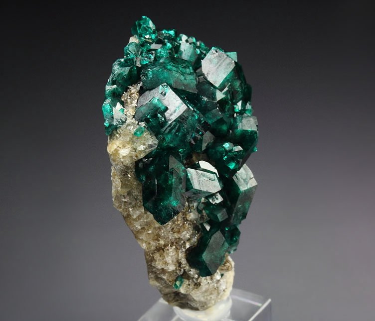 gem DIOPTASE, CALCITE