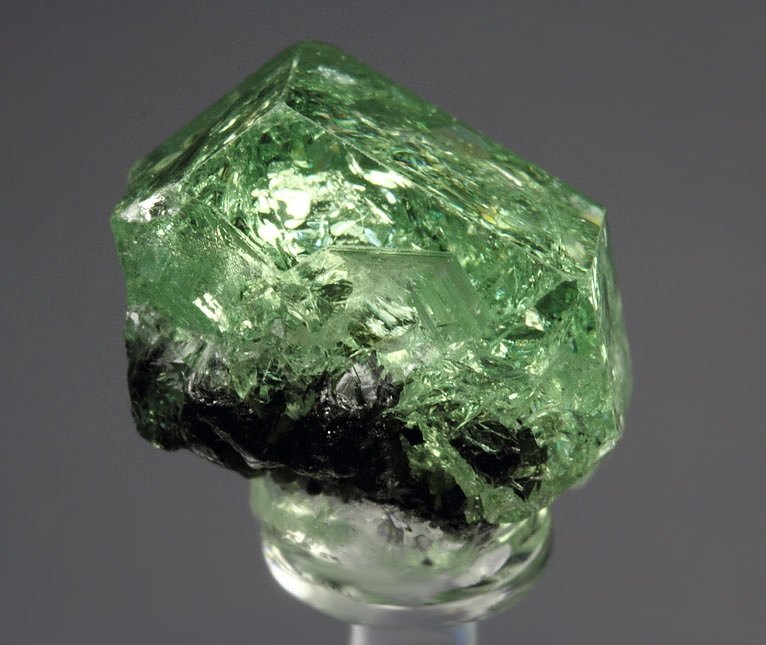 gem GARNET var. GROSSULAR var. TSAVORITE