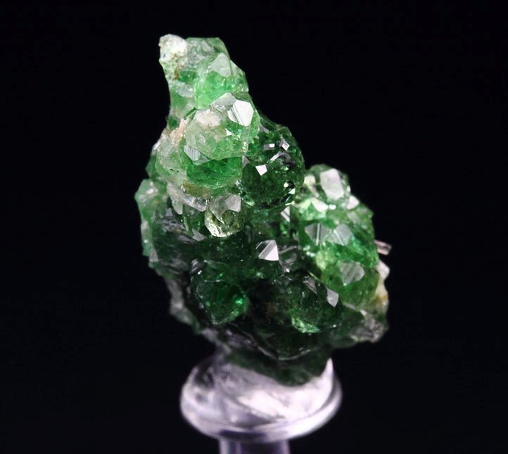 gem GARNET var. GROSSULAR var. CHROMIAN, DIOPSIDE