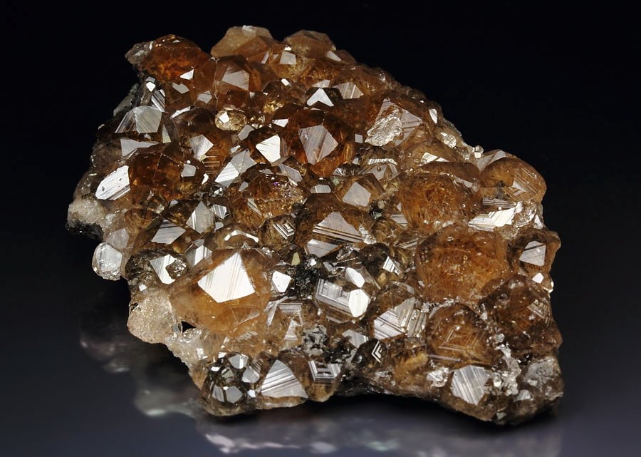 gem GARNET var. GROSSULAR