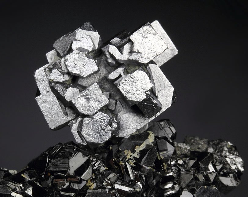 skeletal GALENA, SPHALERITE,  PYRITE