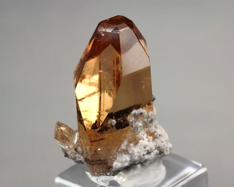 gem TOPAZ