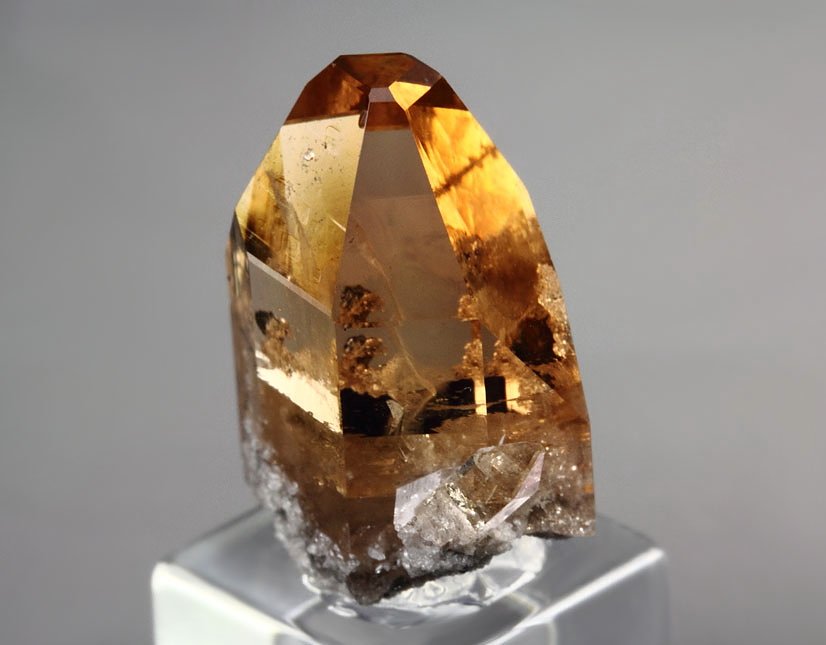 gem TOPAZ