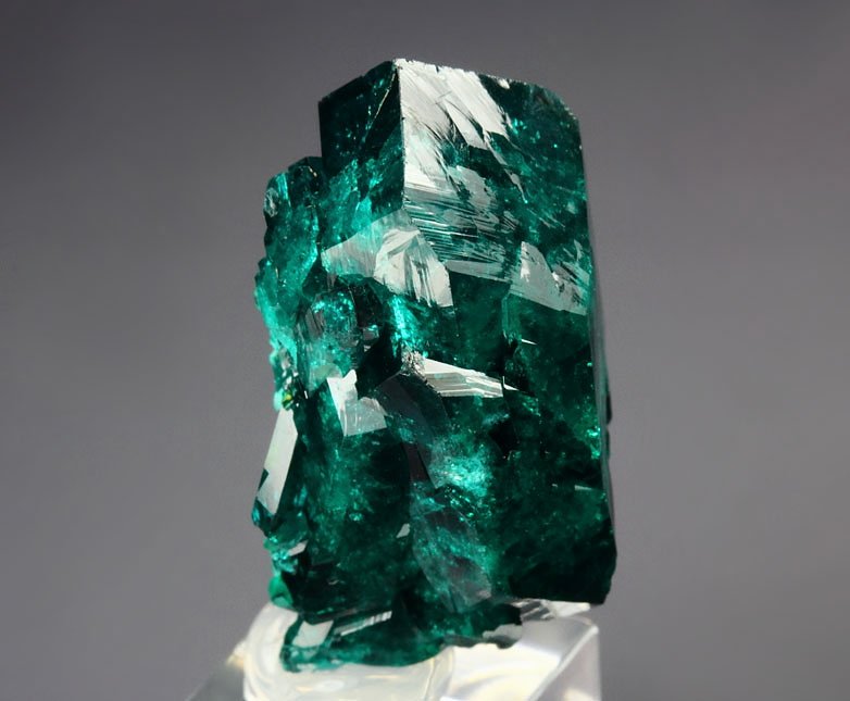 gem DIOPTASE  bi-terminated